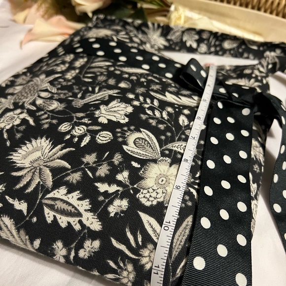 EUC BEAUTIFULLY HANDMADE (not by me) Crossbody Bag - Picture 4 of 8